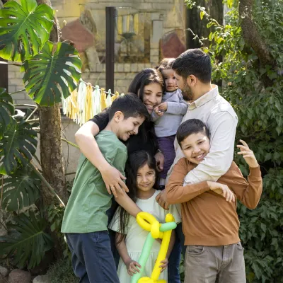 a happy insured family of six